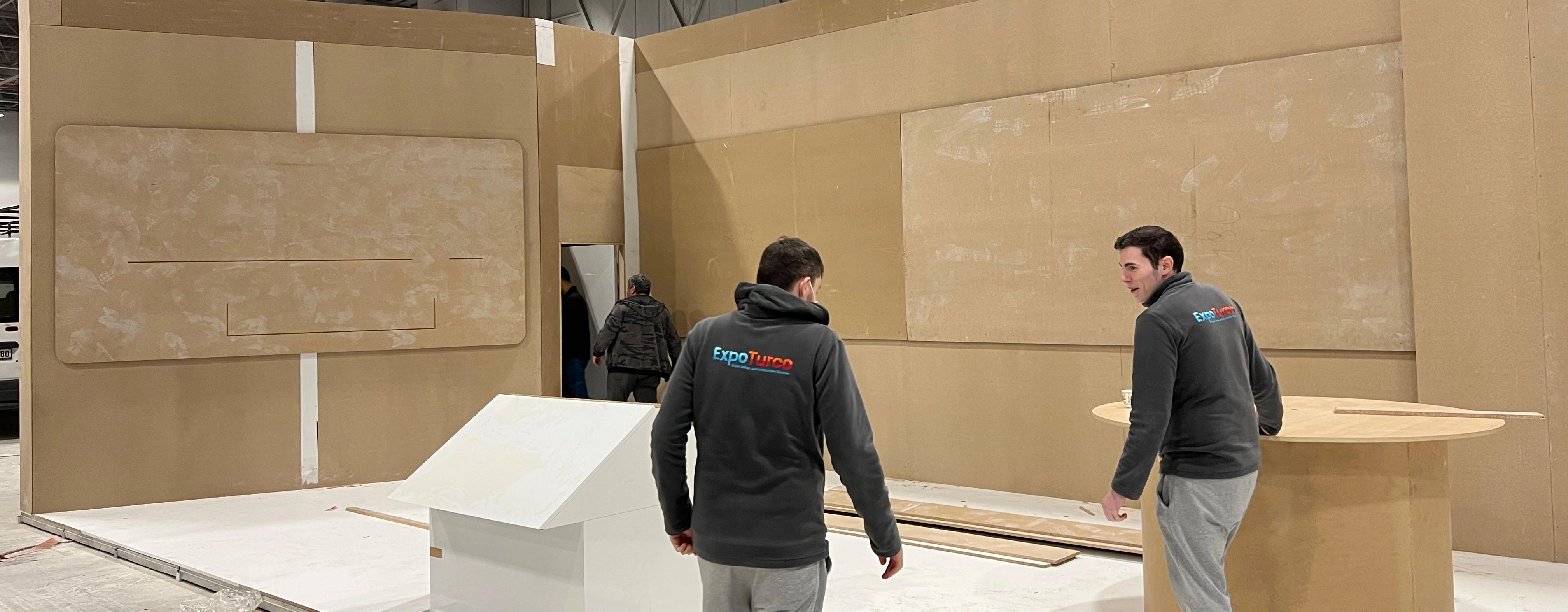 Turkey Stand Construction Companies - Custom Wooden Stand Design Services